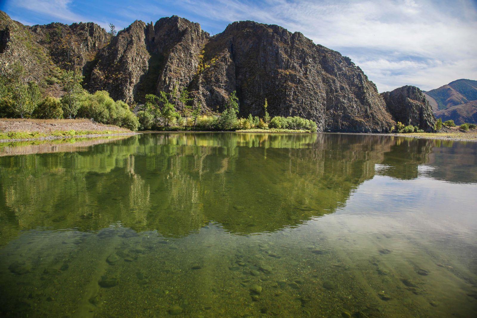 Бүгдгээний гол Бүгдгээний гол